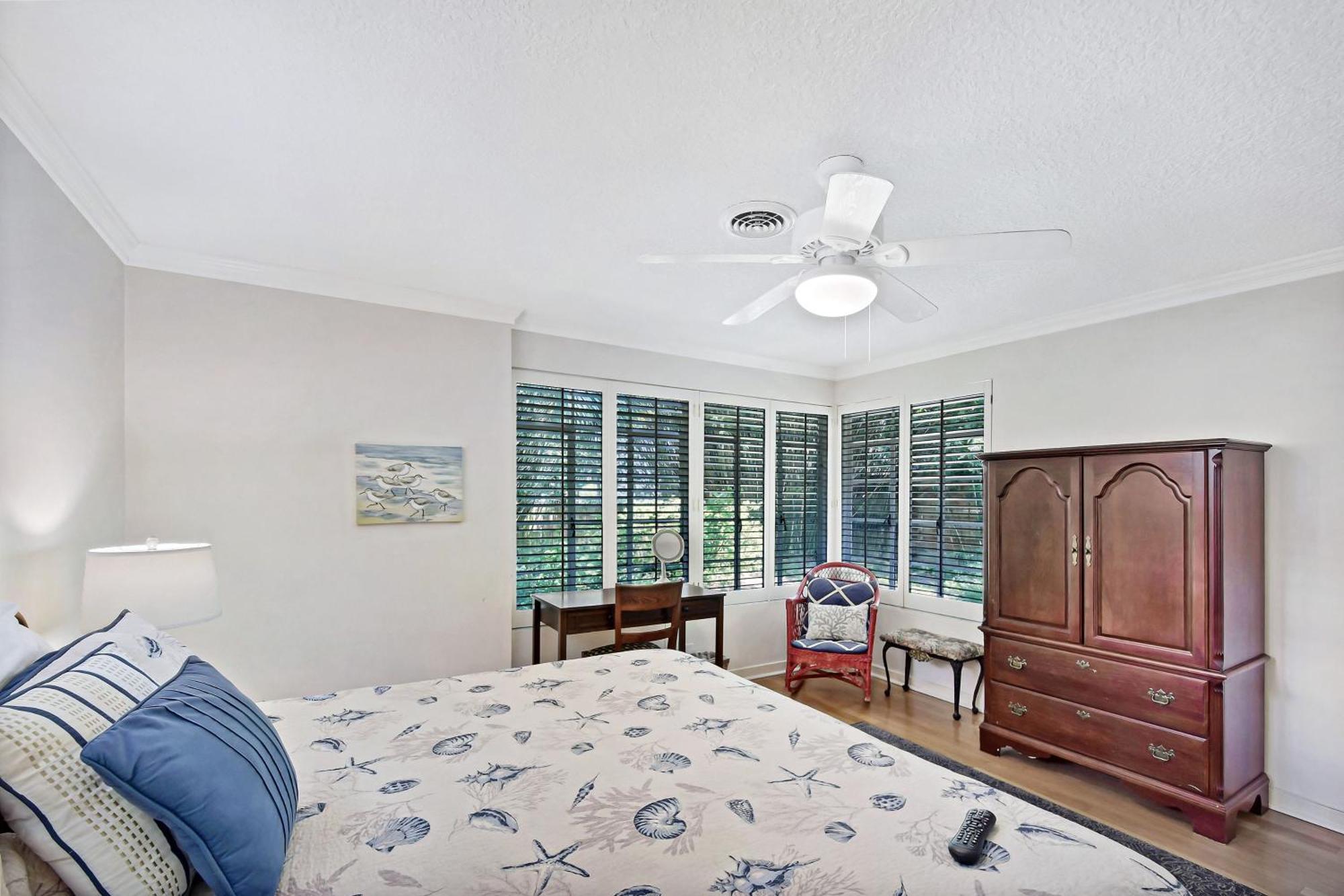 Вилла The Pink House St. Simons Island Экстерьер фото