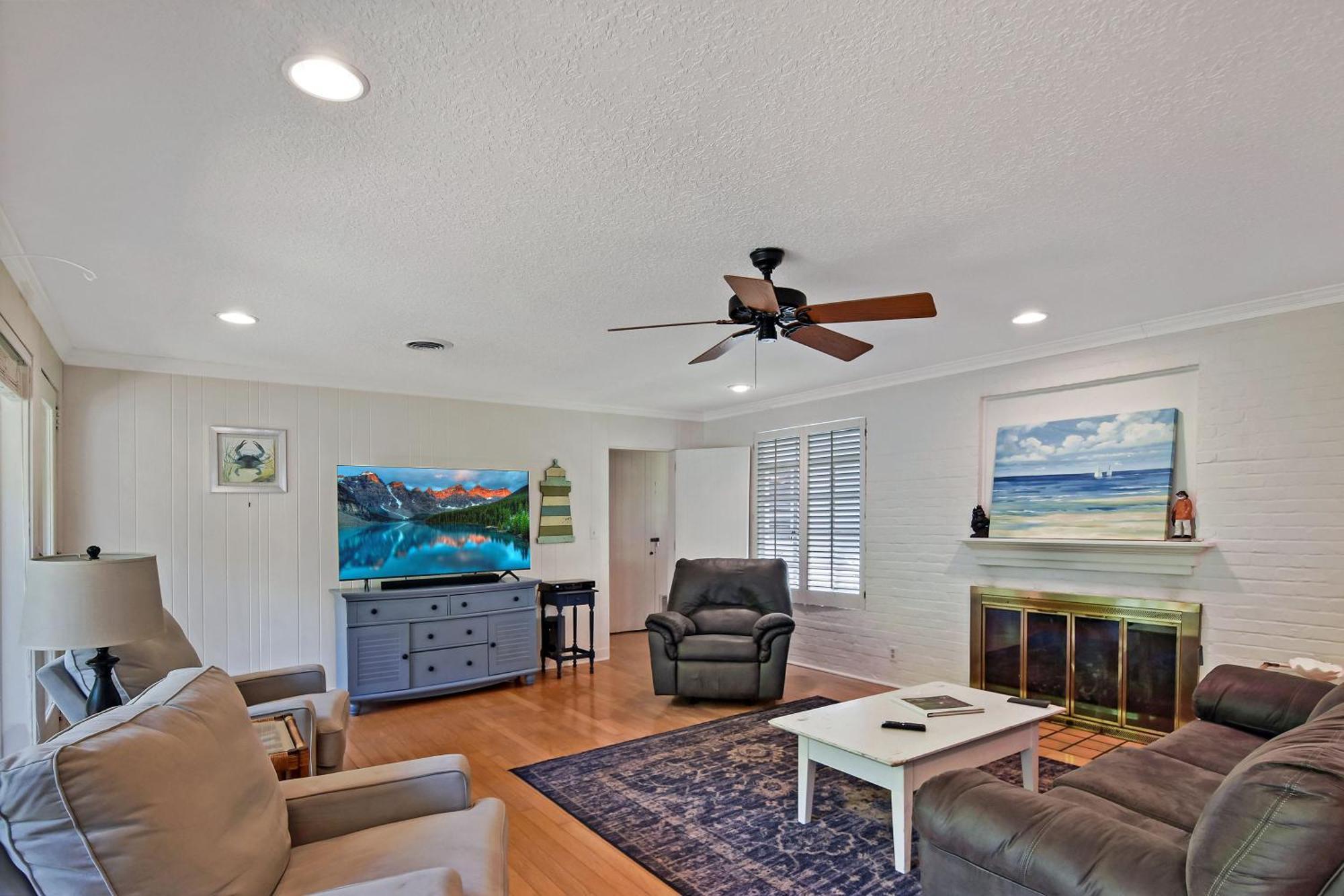 Вилла The Pink House St. Simons Island Экстерьер фото