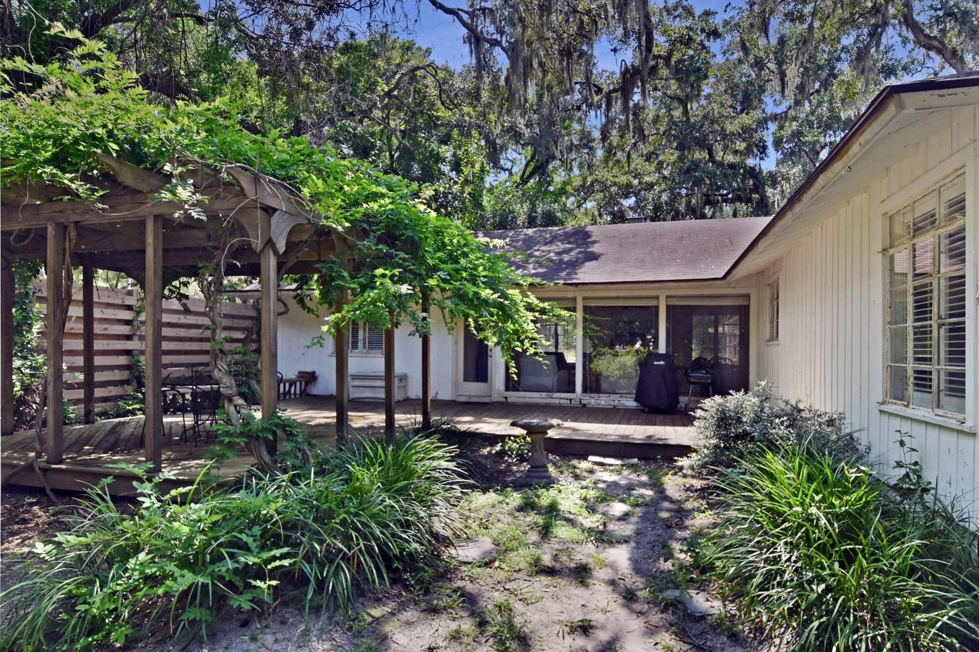 Вилла The Pink House St. Simons Island Экстерьер фото