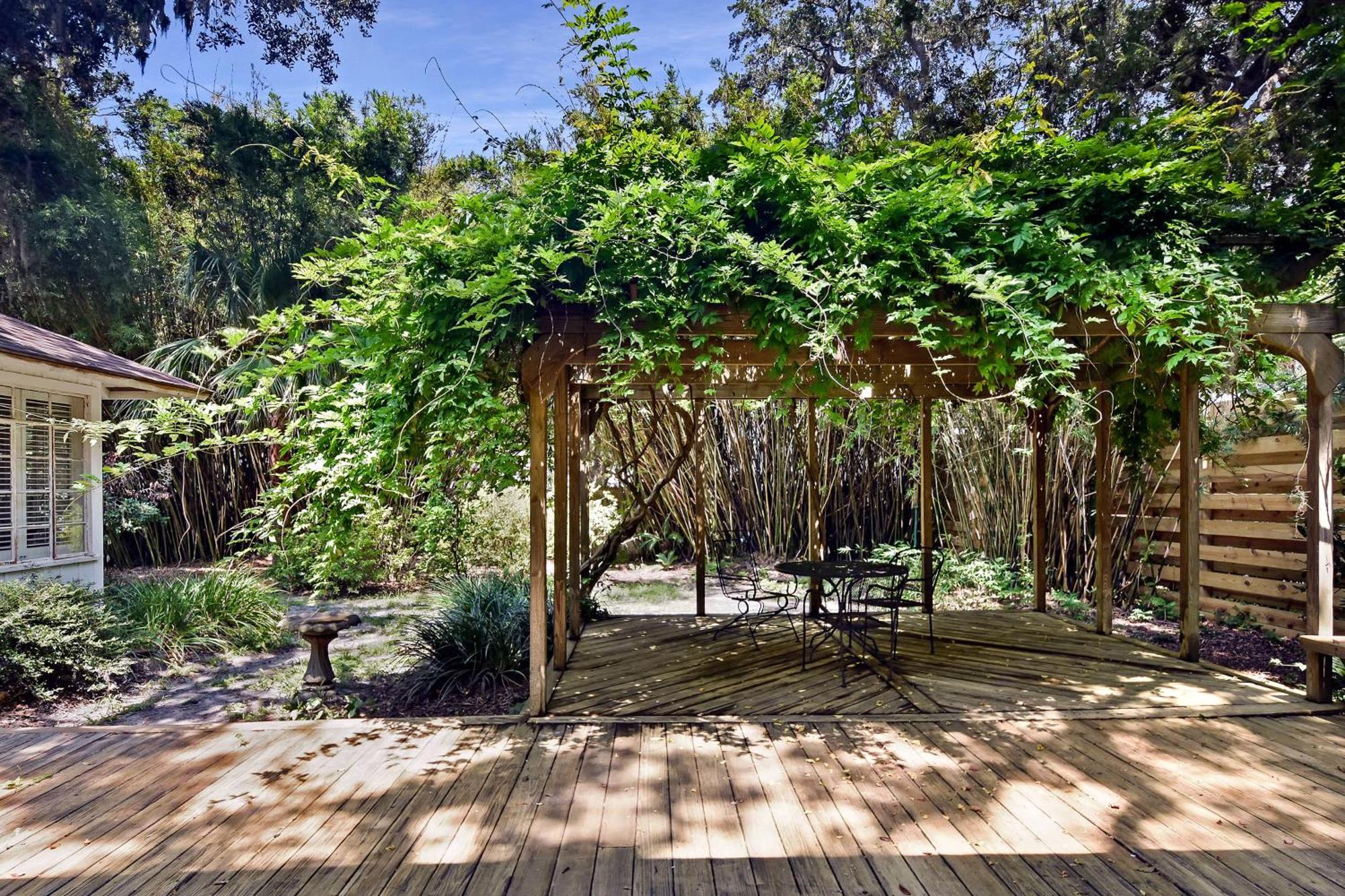 Вилла The Pink House St. Simons Island Экстерьер фото